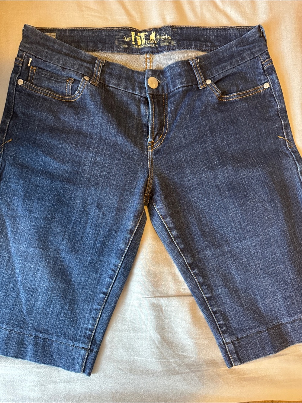 iT Jeans Los Angeles Women’s Denim Shorts Dark Wash Size 31
